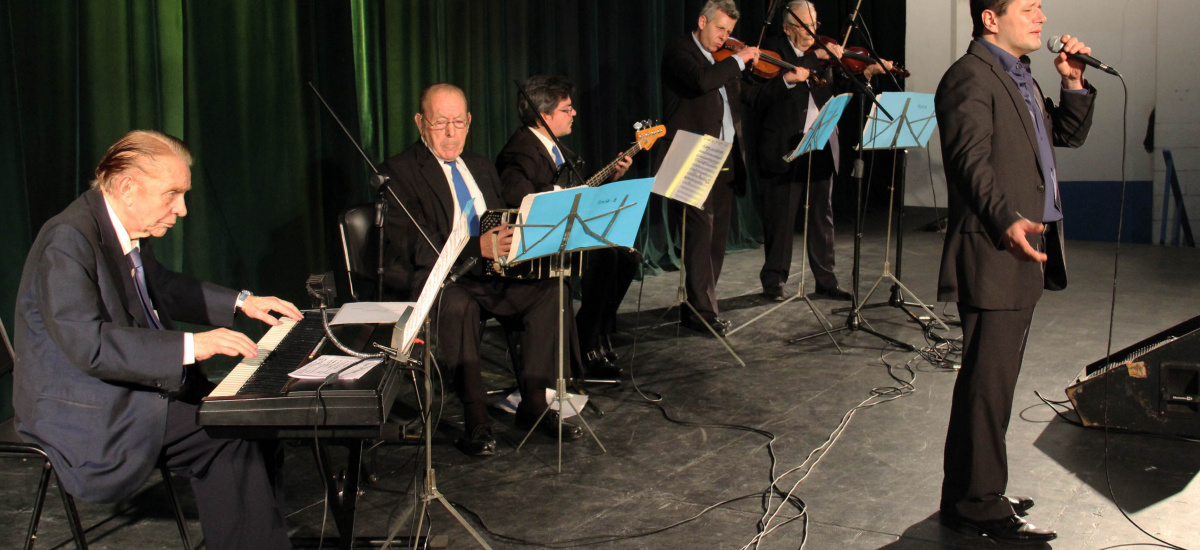 NOCHE DE TANGO CON EL QUINTETO PIRINCHO EN BURZACO