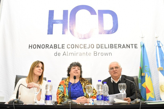 NORMA WARRELL ASUME LA PRESIDENCIA DEL CONCEJO