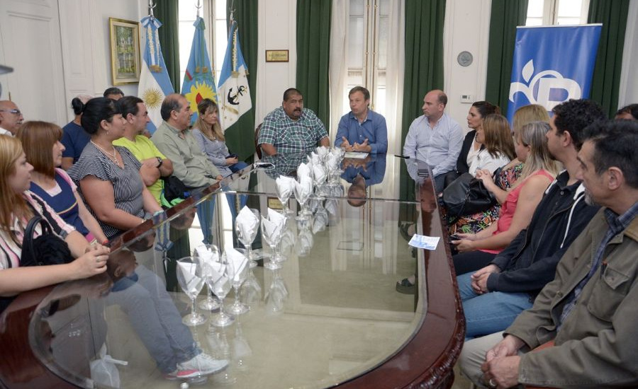 El intendente concretó otro pase a planta de empleados municipales