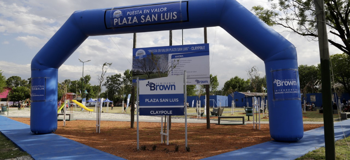 Cascallares inauguró la renovada plaza “San Luis” de Claypole