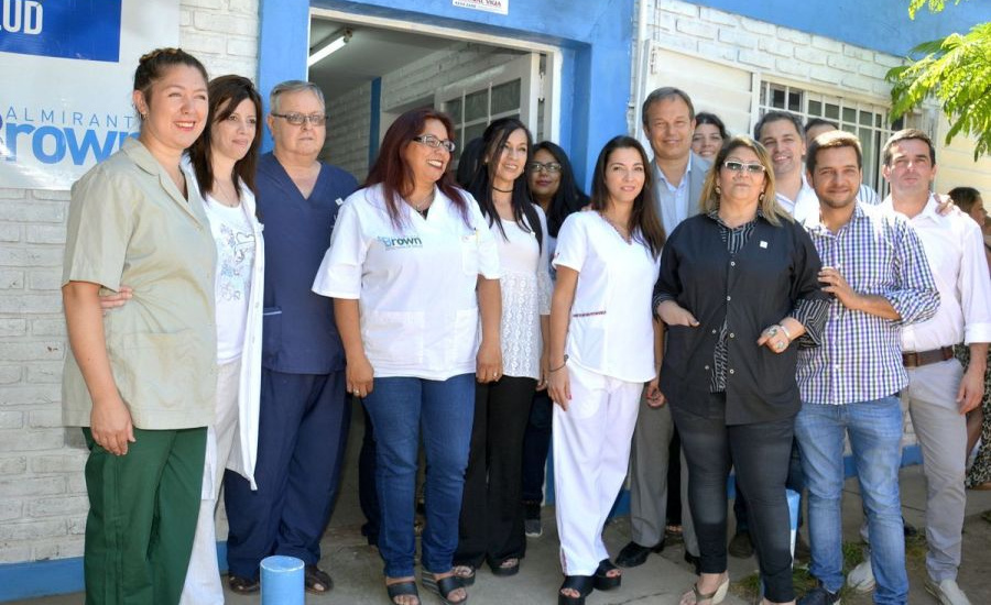 Cascallares inauguró un nuevo centro de salud en el barrio Vitum de Longchamps