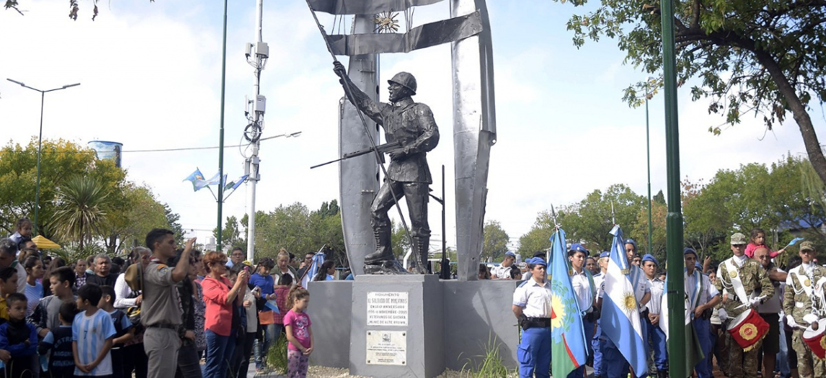 Sentido homenaje en Alte. Brown a los héroes de Malvinas