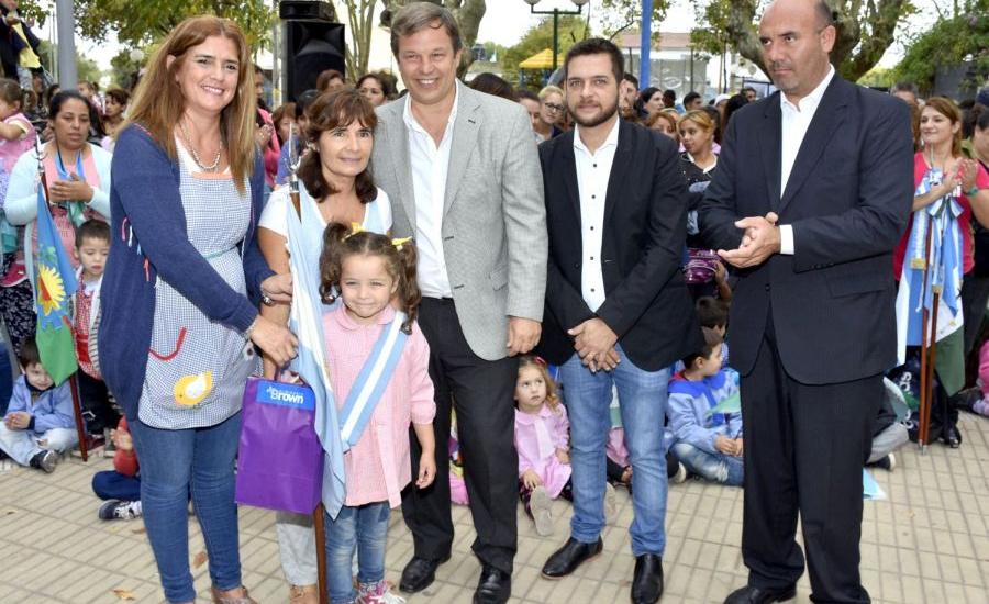 Cascallares destacó obras de pavimentación y cloacas en el 134º aniversario de Claypole