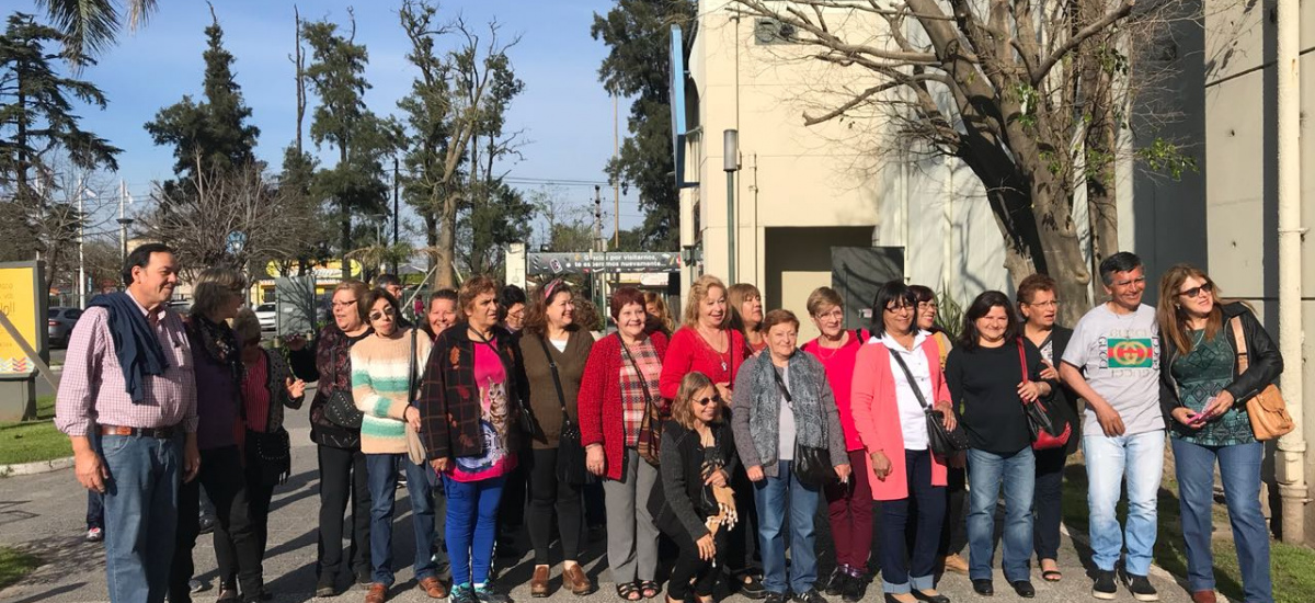 Inclusión: 200 abuelos brownianos disfrutaron un día de cine