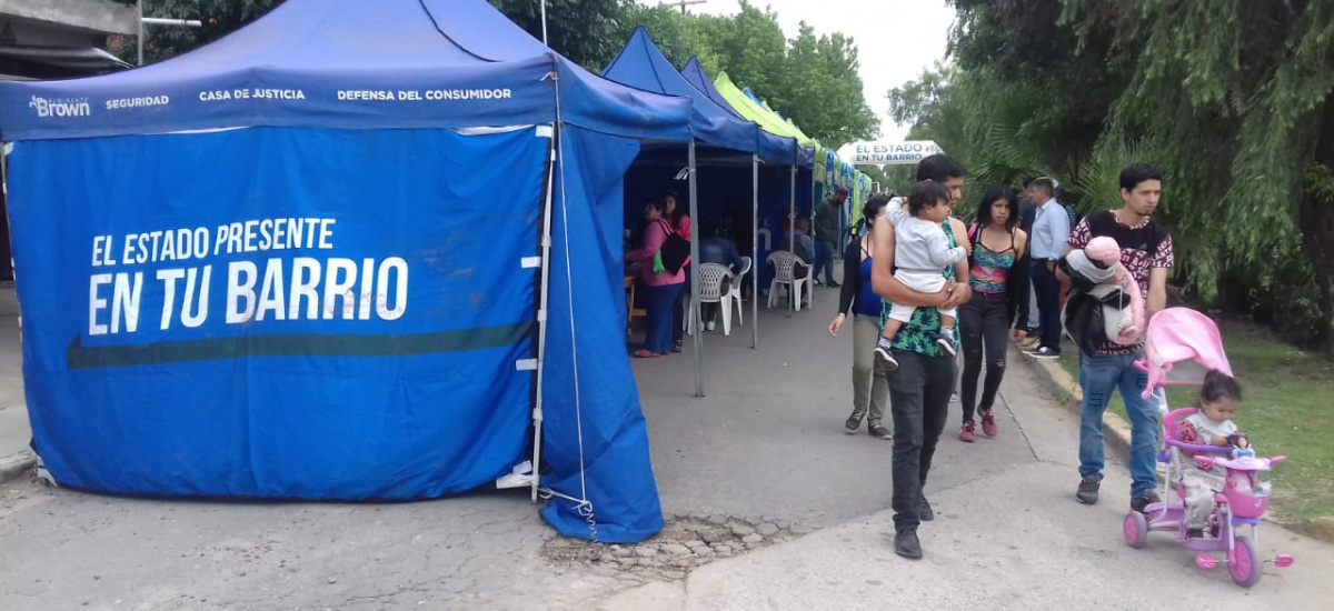El municipio brinda servicios a los vecinos con el Estado Presente en tu Barrio