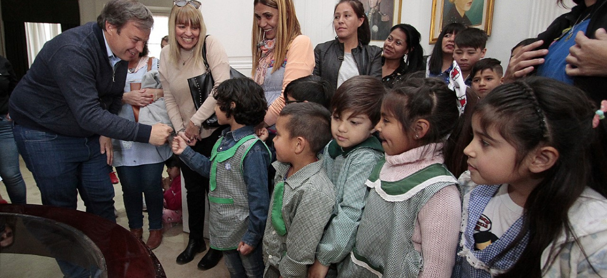 Cascallares premió trabajos de alumnos que participaron de la Feria de Educación, Arte, Ciencia y Tecnología
