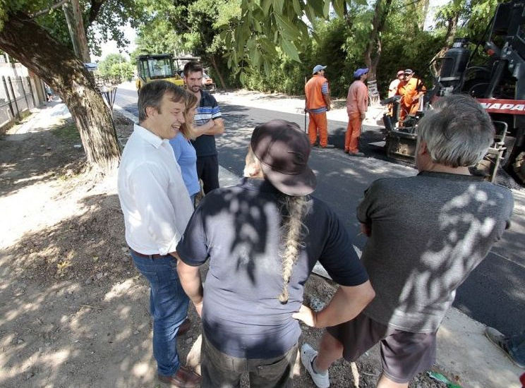 Cascallares recorrió la obra de la calle Diómede en Burzaco y Malvinas Argentinas