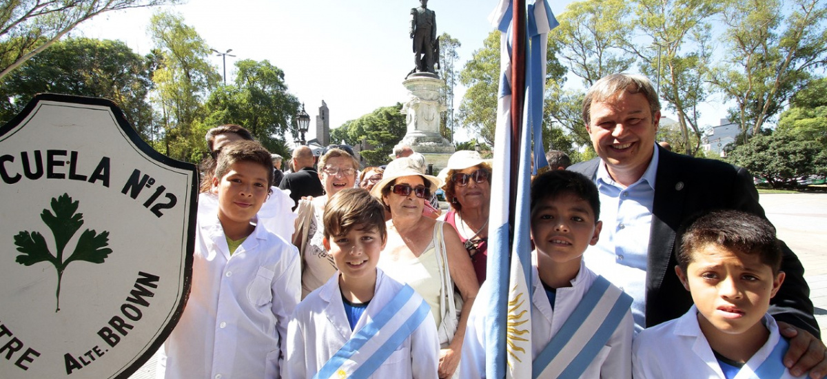 Pueblo y gobierno rindieron homenaje al almirante Guillermo Brown a 163 años de su fallecimiento