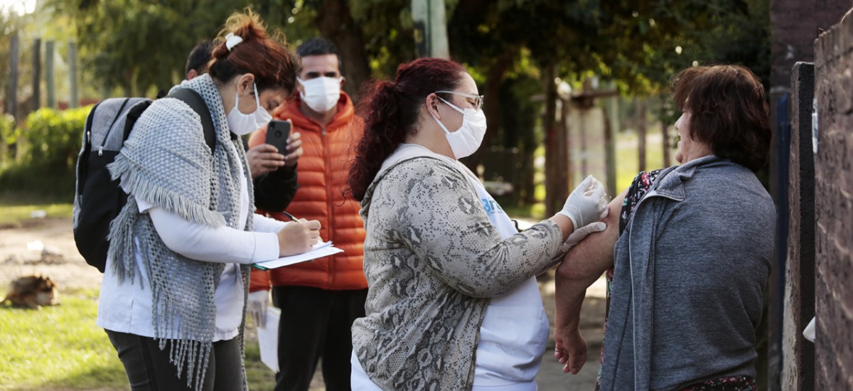 El Municipio de Almirante Brown ya vacunó a más de 18 mil adultos mayores