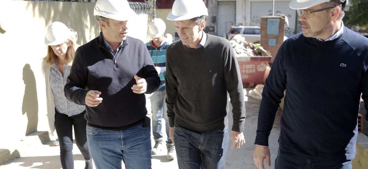 Katopodis y Cascallares recorrieron las obras del hospital Burgwardt de Longchamps