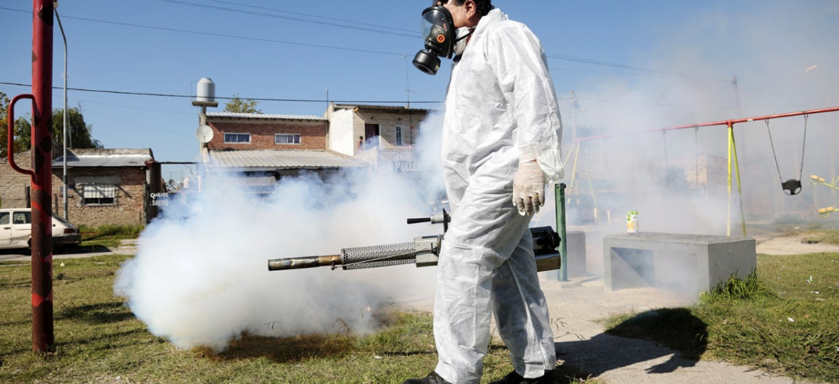 En Almirante Brown profundizan los operativos de fumigación contra el dengue