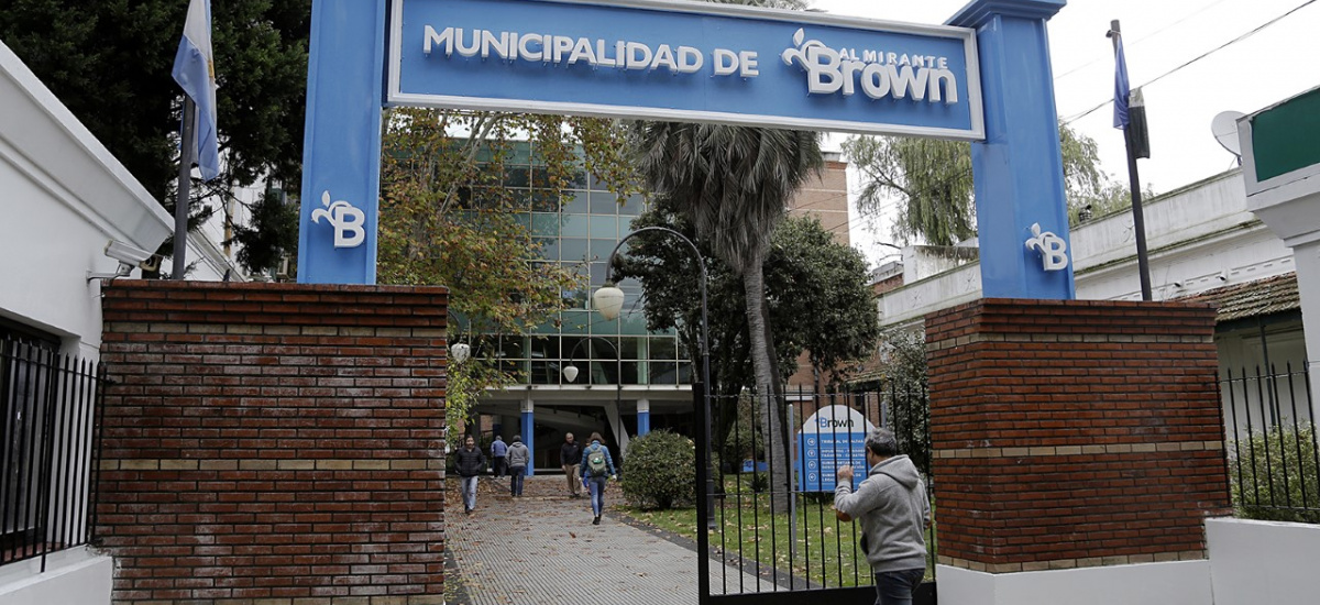 En medio de la pandemia Alte. Brown multiplica las medidas en favor del comercio
