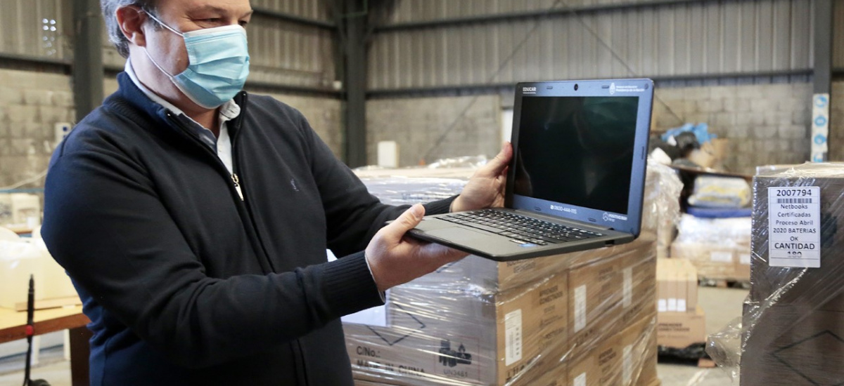 Cascallares encabezó recepción de nuevas netbooks para avanzar en la enseñanza en tiempos de pandemia
