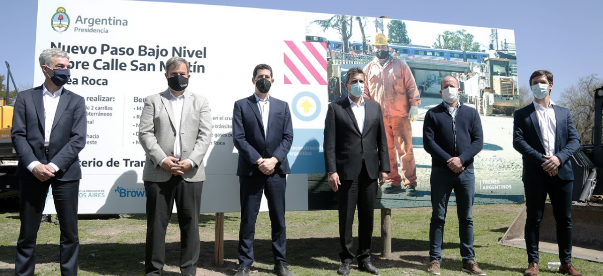 Cascallares firmó el convenio para la construcción del paso bajo nivel de San Martín