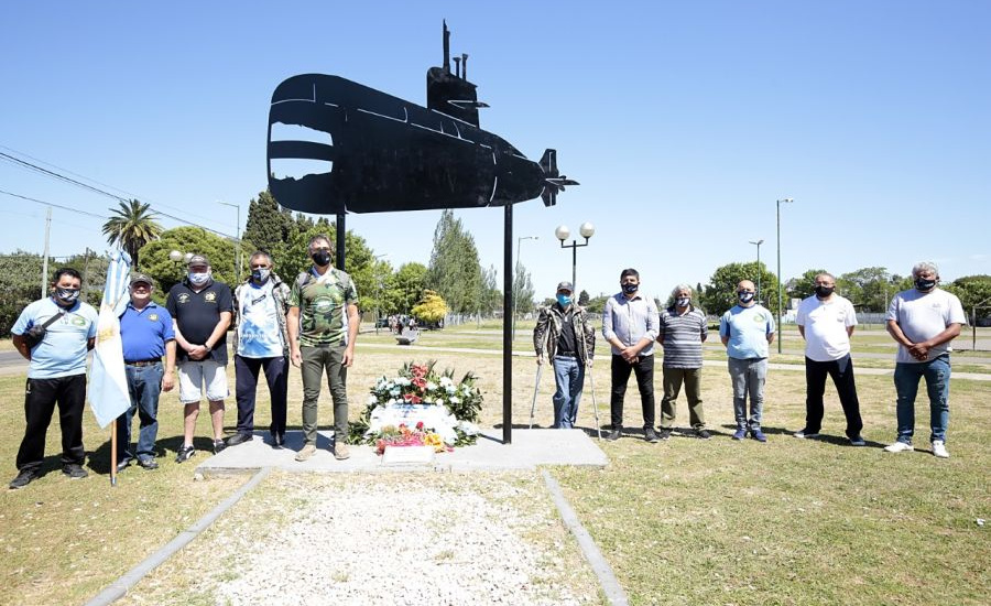 Emotivo homenaje a los héroes del Ara San Juan en Rafael Calzada