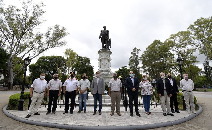 Cascallares encabezó homenaje a Guillermo Brown a 164 años de su fallecimiento
