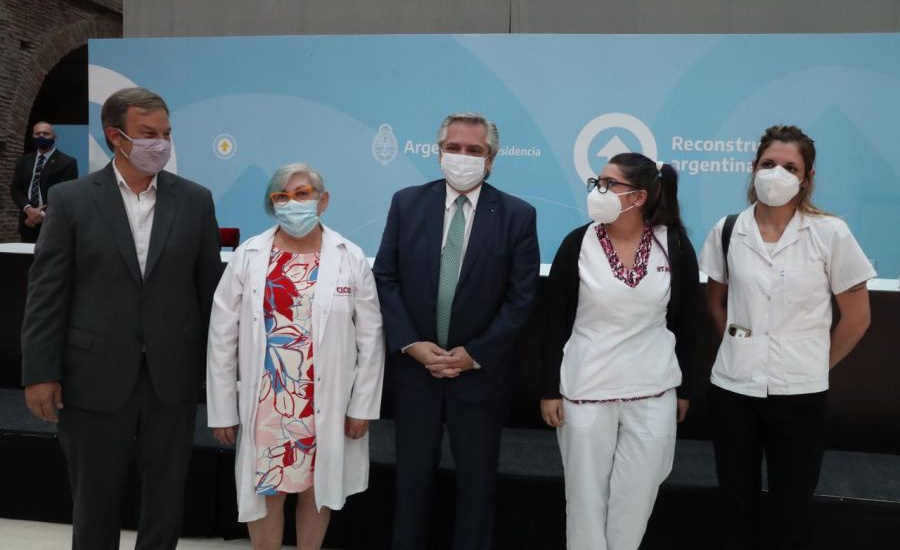 Cascallares:"Acompañamos el reconocimiento al personal de salud y las obras frente al covid-19"