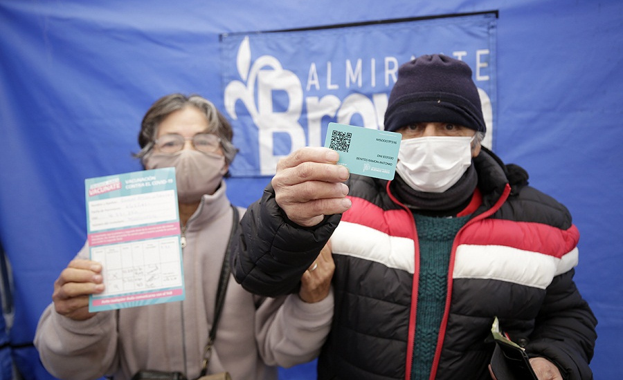 Lanzan dos jornadas históricas de vacunación y arranca la vacuna libre para mayores de 40 años