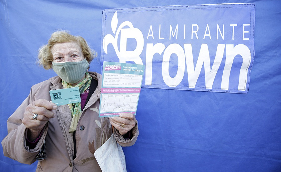 Nuevo récord: Almirante Brown vacunó a 4646 vecinos en un jornada
