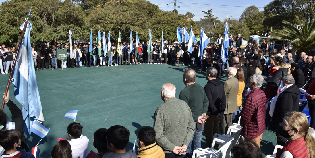 Municipio, instituciones y vecinos celebraron la “Semana de la identidad cultural de Mármol”