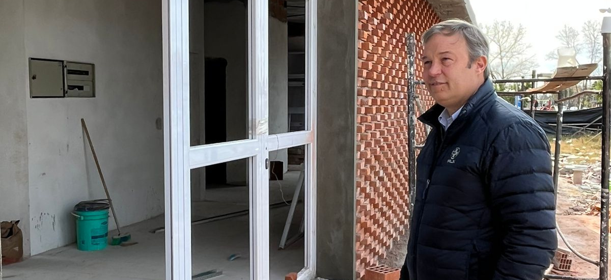 Cascallares recorrió la obra de la nueva Delegación Municipal de Glew