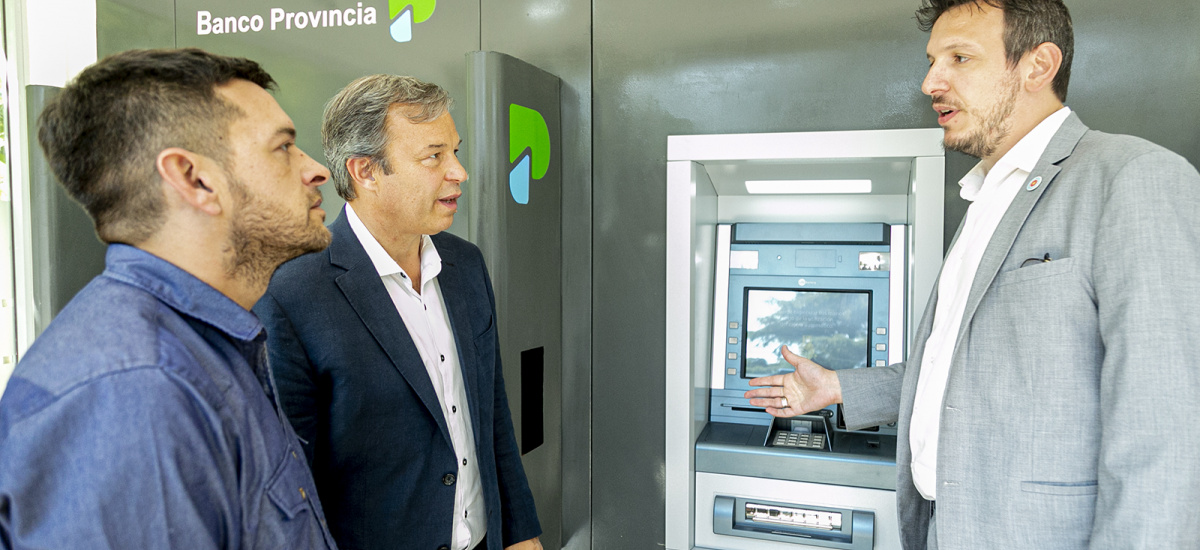 Inauguraron nuevos cajeros automáticos en Ministro Rivadavia, Solano y Don Orione