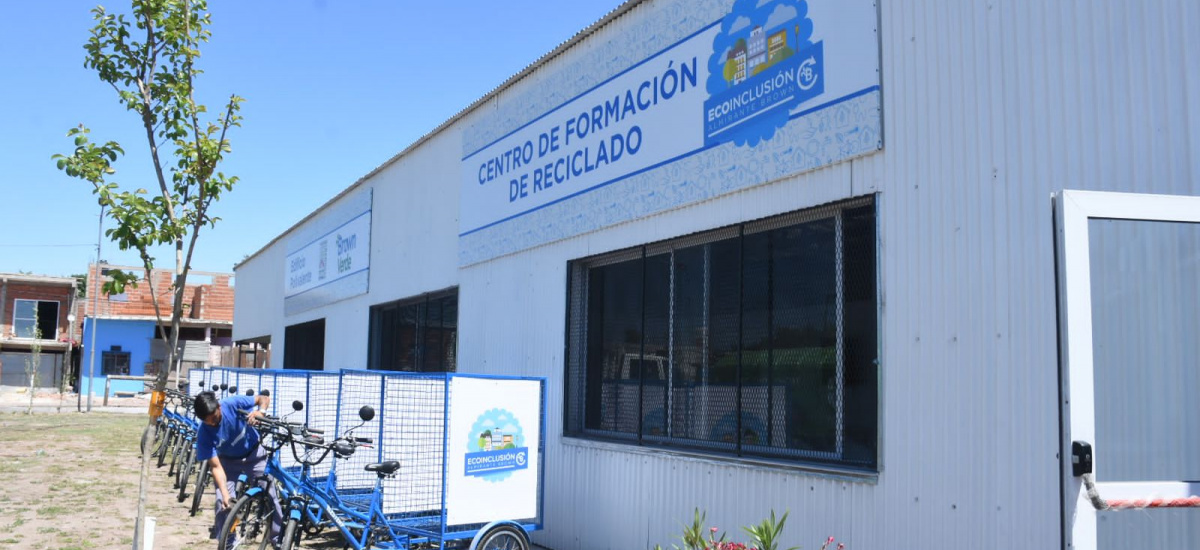 Donde había un basural, presentaron bicicarros y el Centro de Formación de Reciclado
