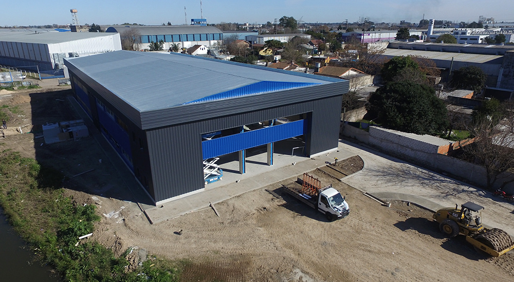 Cascallares supervisó la imponente obra del nuevo centro de operaciones municipal de Burzaco