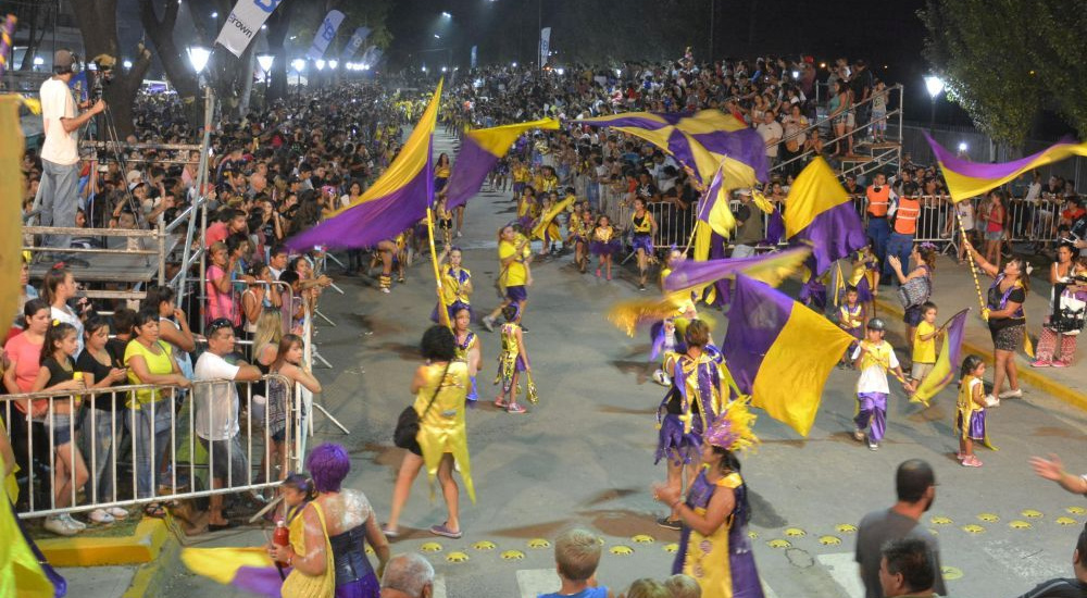 Más de 35 mil personas vibraron con el carnaval en Alte. Brown